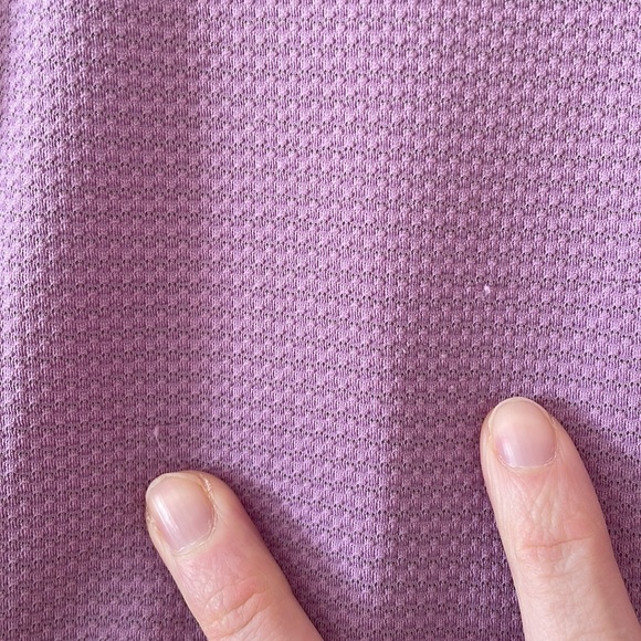 Lululemon Open Up Tie Back Tee. Size 6 - Picture 7 of 9